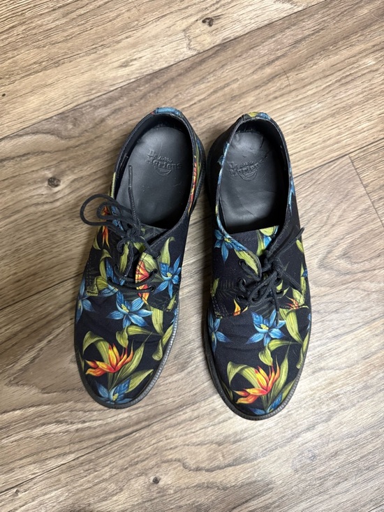 Dr. Martens Shoes - Dr. Martens Women’s Black Floral Canvas Derby Shoes